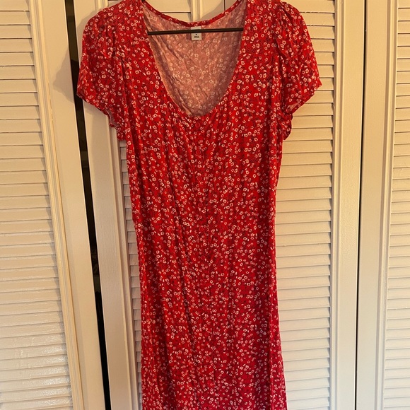Old Navy Dresses & Skirts - Old Navy Floral Short Sleeve A-line Midi Dress